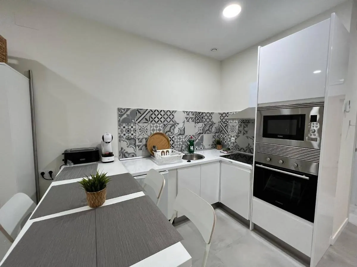 Centro Estudio Trinidad Malaga 3 0*,